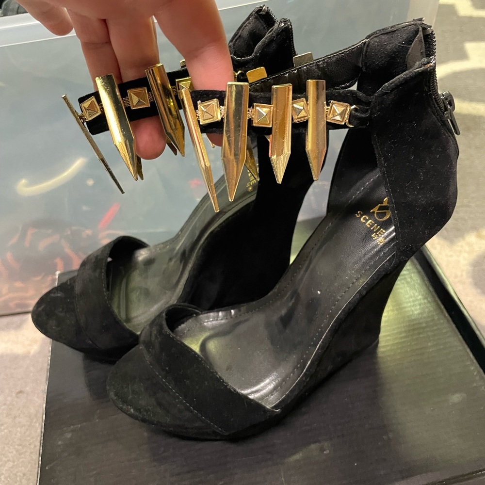 New never worn size 8 black wedge spiked ankle heel